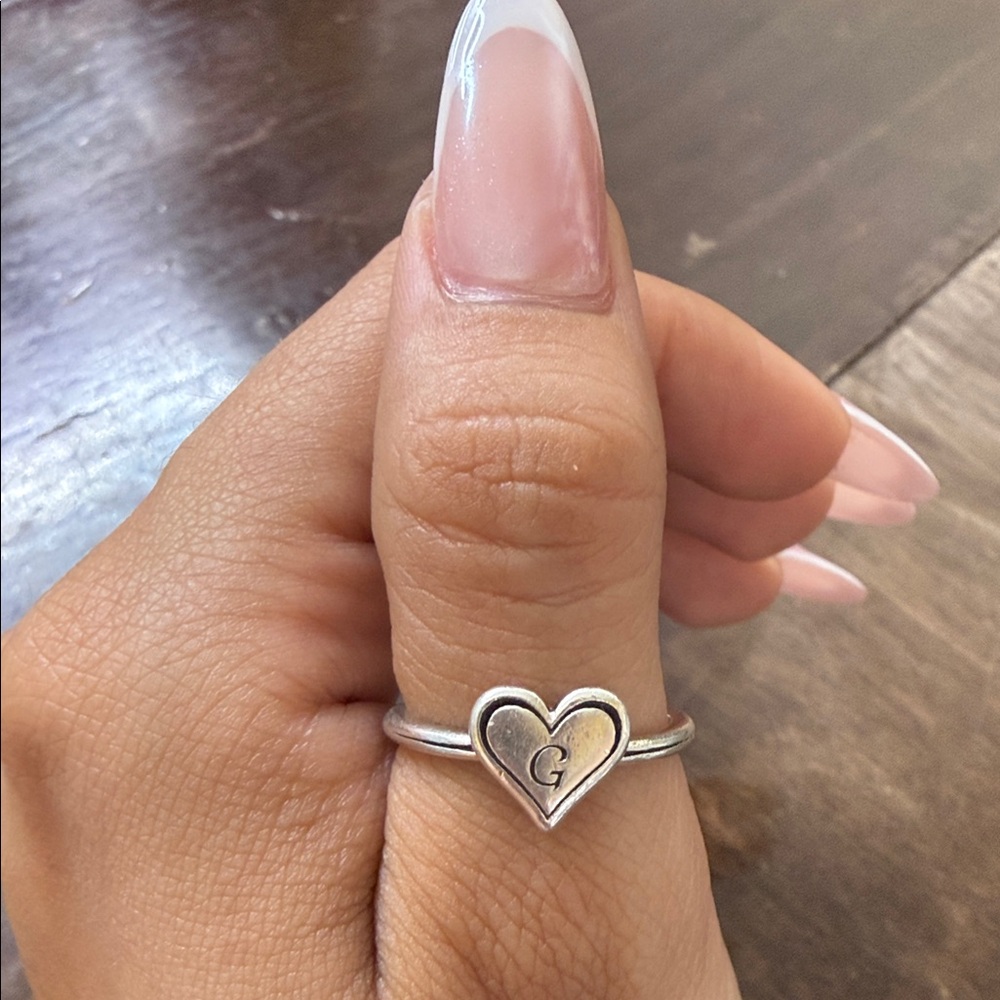 Avery Silver Heart Ring With 'G' Initial - image 3